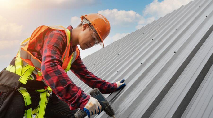 Professional Emergency Roof Repairs services in Davis, OK